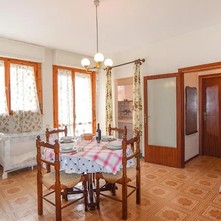 Appartement 1 Bedroom Stunning In