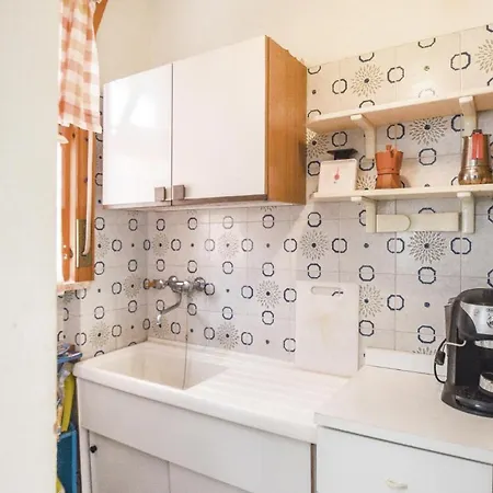 1 Bedroom Stunning In